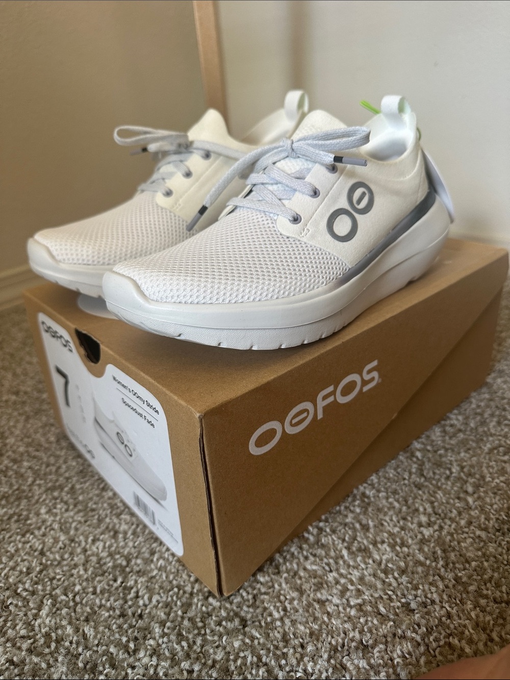 OOFOS | women’s OOmy Stride Sneaker - Spacedust Fade (Cream)